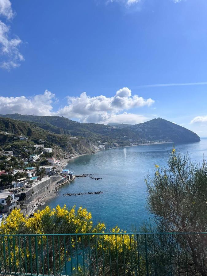 Casa Di Iorio Via Del Sole 1 Ischia Exterior photo